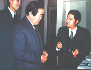 国家医药管理局副局长石峘-康兴医疗器械官网 国家医药管理局副局长石峘-康兴医疗器械官网