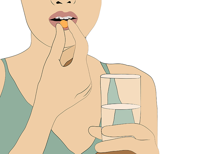 68a2f0505cb3b.jpg 女士喝水吃药适应.jpg